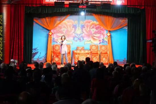 綿竹市姊妹花川劇團舉辦慶“五一”暨建團七周年慶典