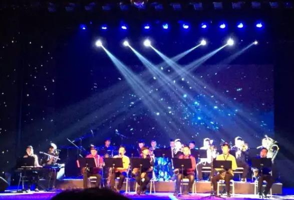 青島大學路管弦爵士音樂會專場演出