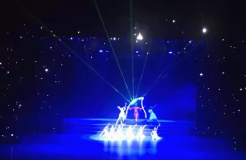 青島江西路激光豎琴現(xiàn)場演出表演