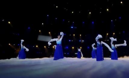 青島江蘇路大型晚宴水袖舞演出現(xiàn)場(chǎng)